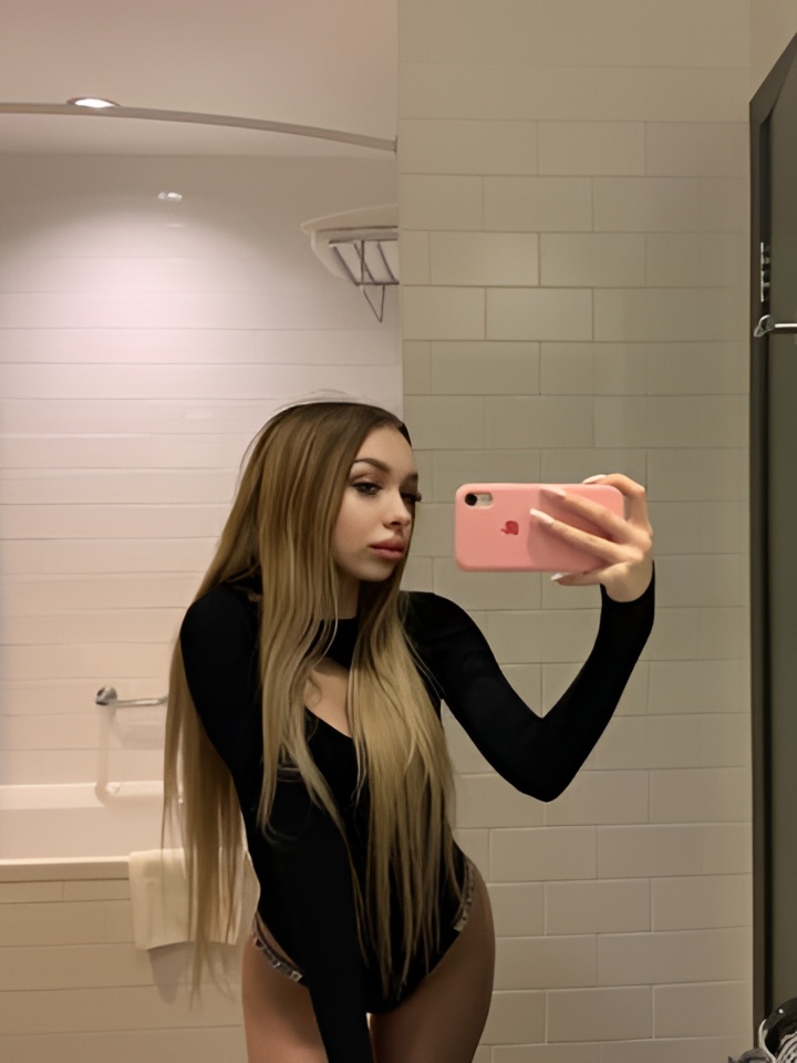 Рената привлекальеная девушка из Батайска цена от 4000 руб