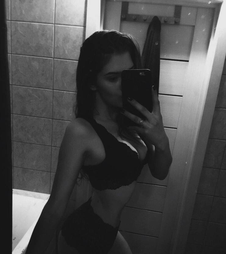 Настя привлекальеная девушка из Батайска цена от 5000 руб