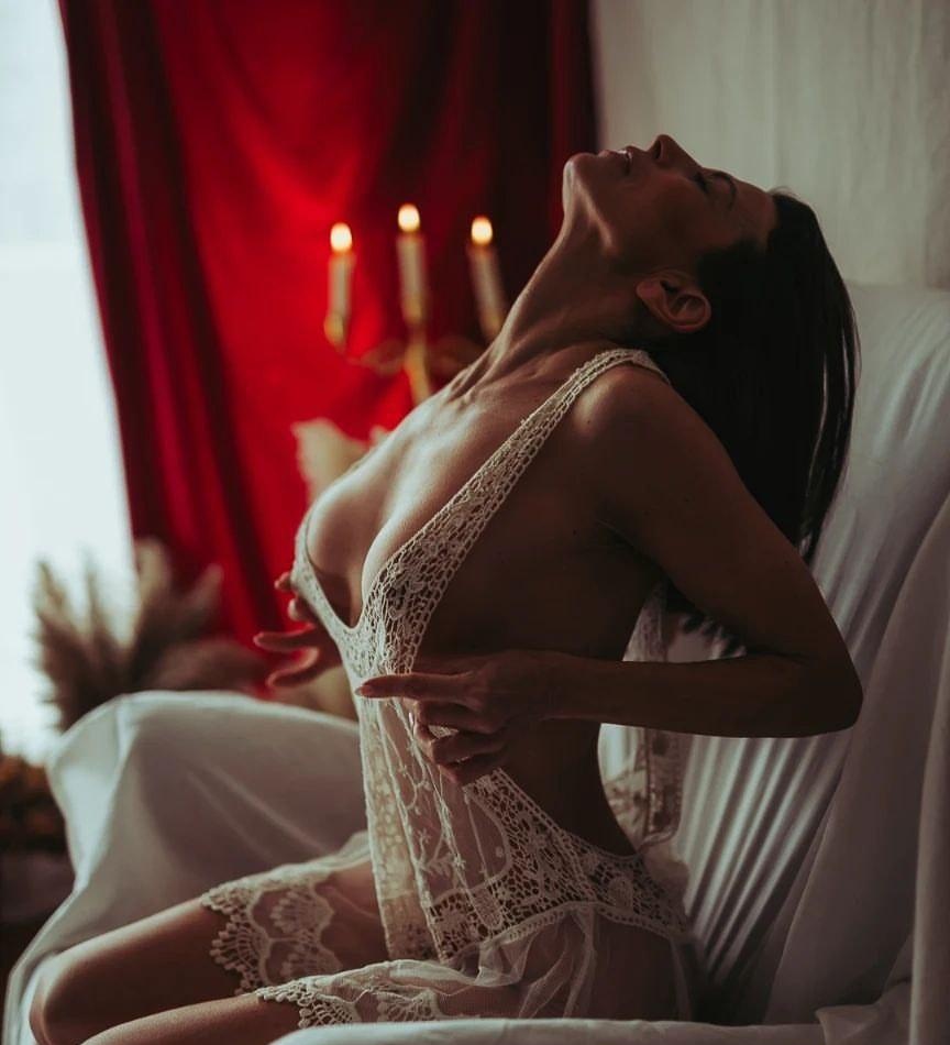 Алевтина привлекальеная девушка из Батайска цена от 4000 руб