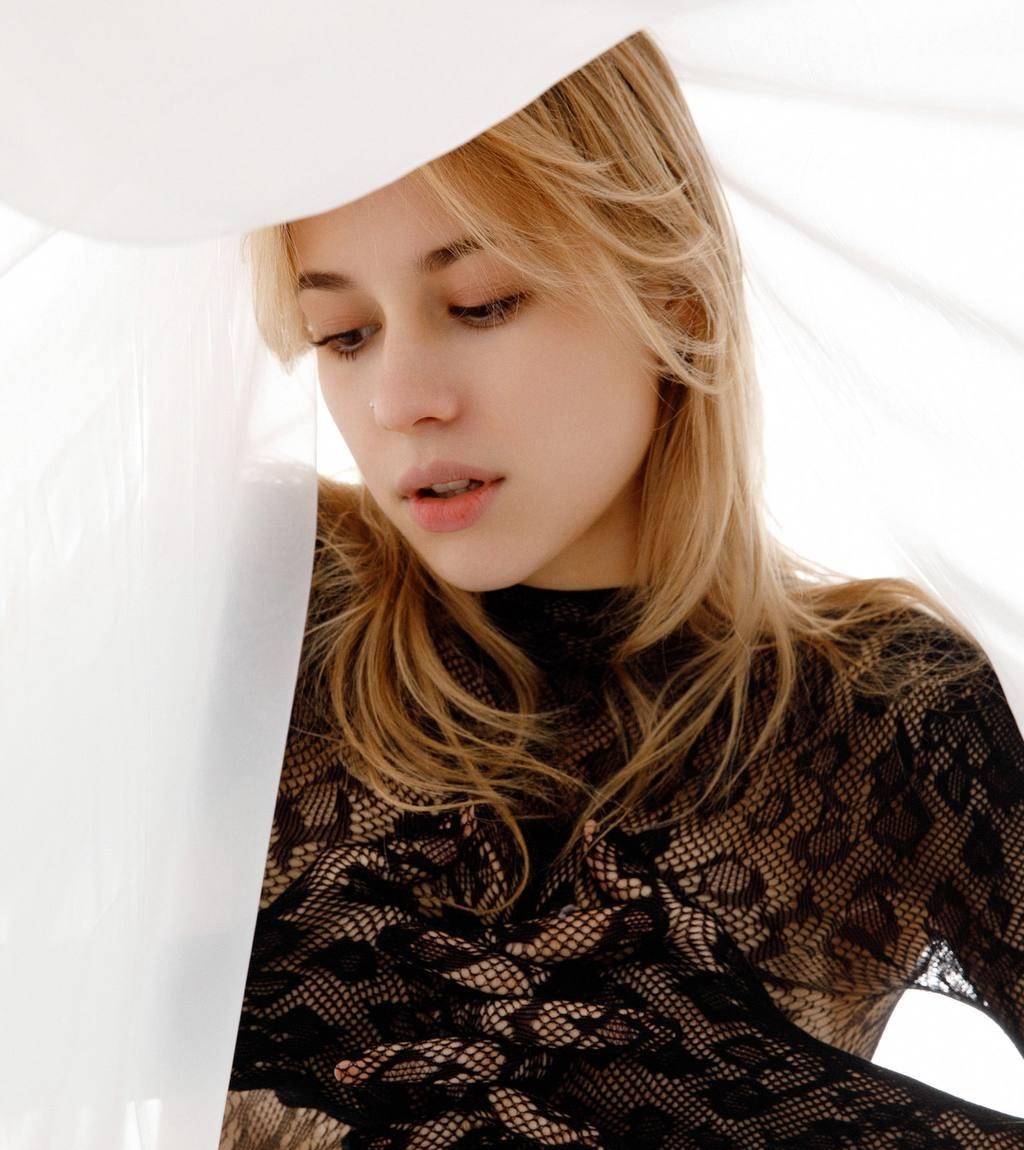 Варвара привлекальеная девушка из Батайска цена от 6000 руб