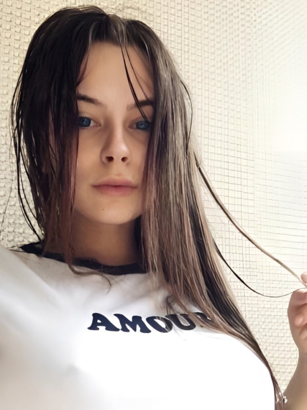 Леля привлекательная девушка из Батайска цена от 3000 руб