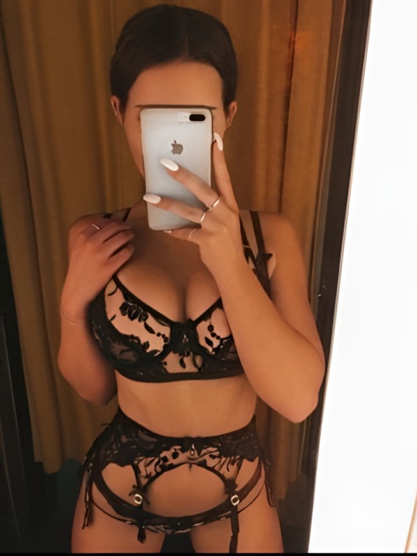 Рита привлекательная девушка из Батайска цена от 2000 руб