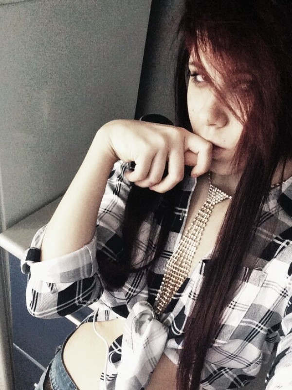 Милана привлекательная девушка из Батайска цена от 3000 руб